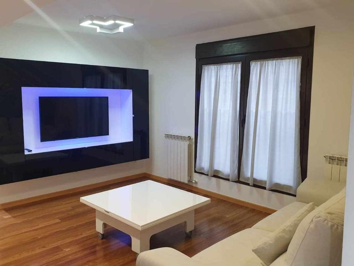 Appartamento Centro Aparcamiento Gratuito Al Lado Del Pilar Saragozza Esterno foto